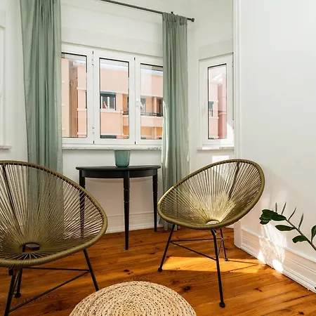 Διαμέρισμα Charming And Bright Near Campo Pequeno *